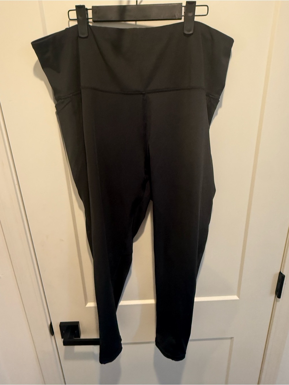 Adrienne Vittadini Black High-Waist Performance Leggings